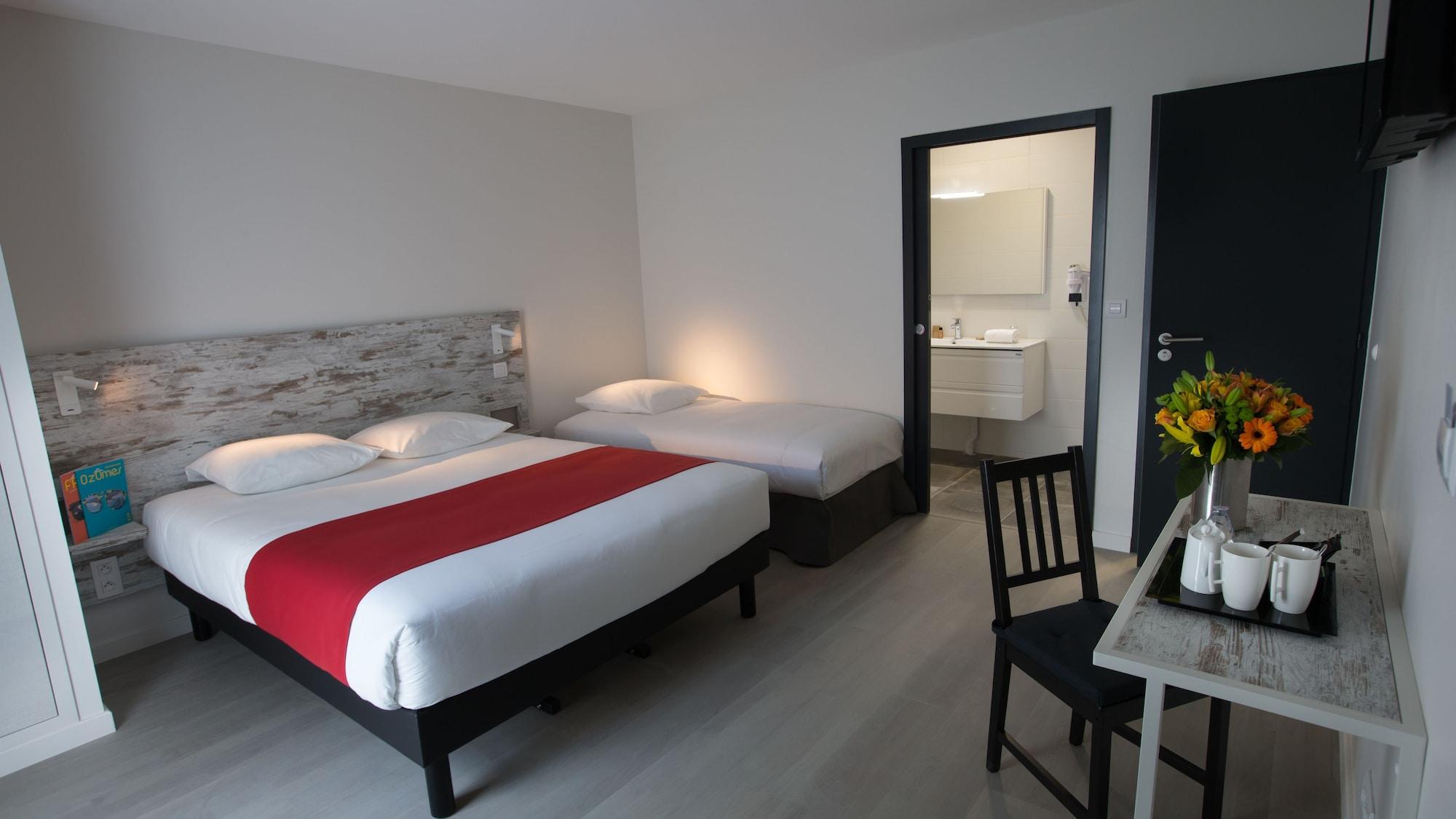 Hotel La Fabrique La Rochelle  Bagian luar foto