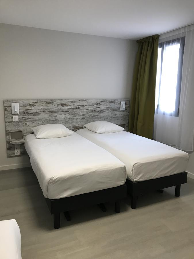 Hotel La Fabrique La Rochelle  Bagian luar foto